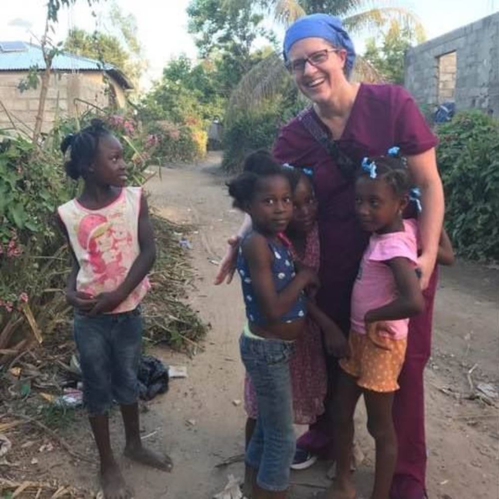 Meet your Posher, Laurie